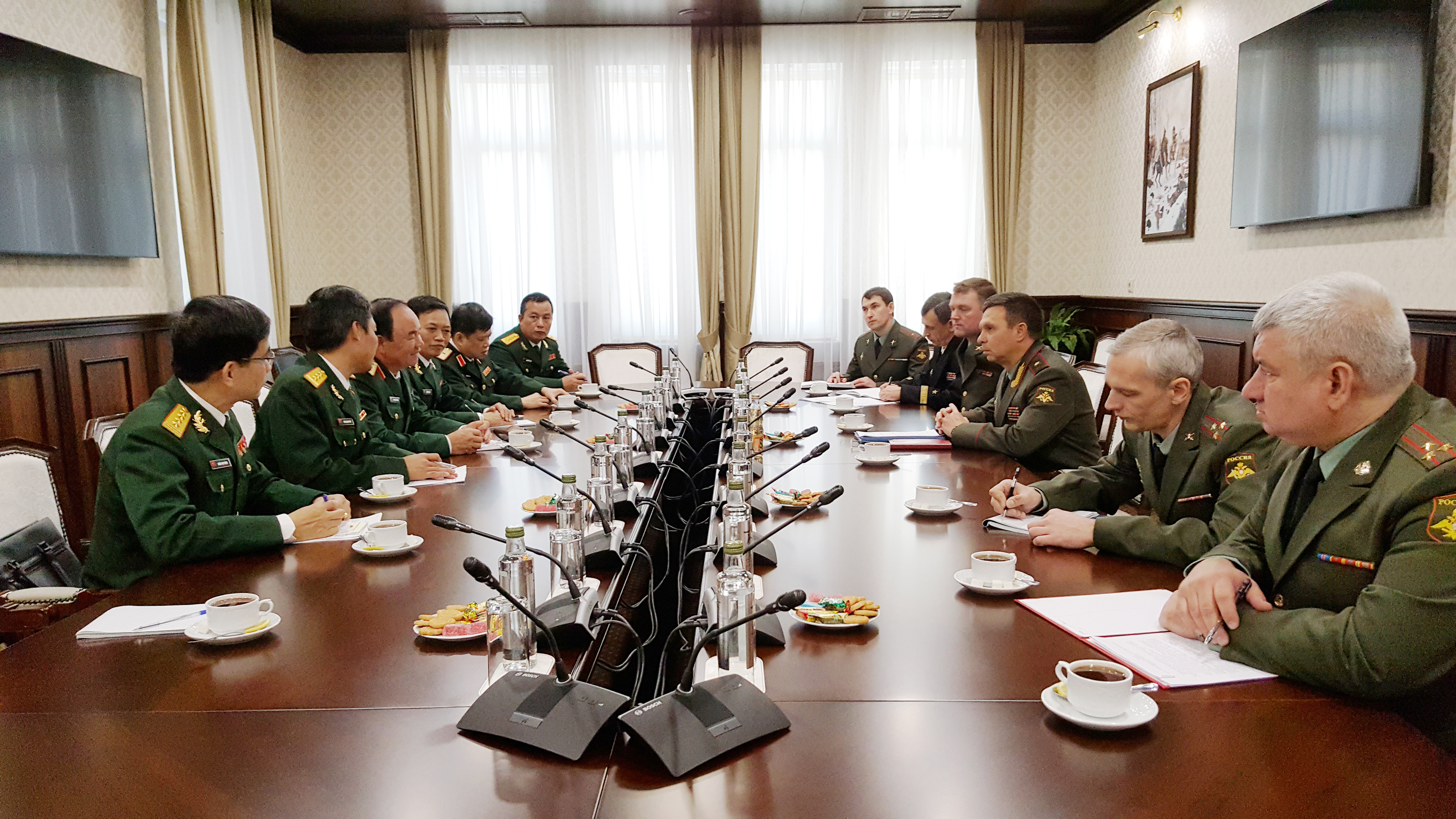 Đoàn Đại biểu cấp cao QĐND Việt Nam thăm và làm việc tại Liên bang Nga